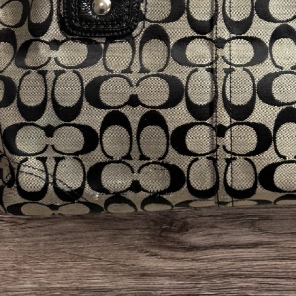 COACH BAG SATCHEL BROWN AND BLACK - WELL LOVED - Picture 6 of 8